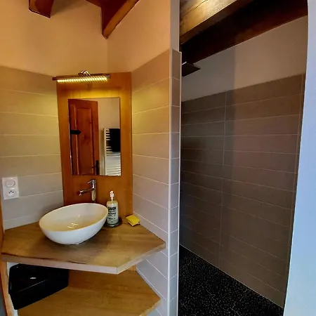Tatil Evi Les Du Couvent Nozieres (Ardeche)